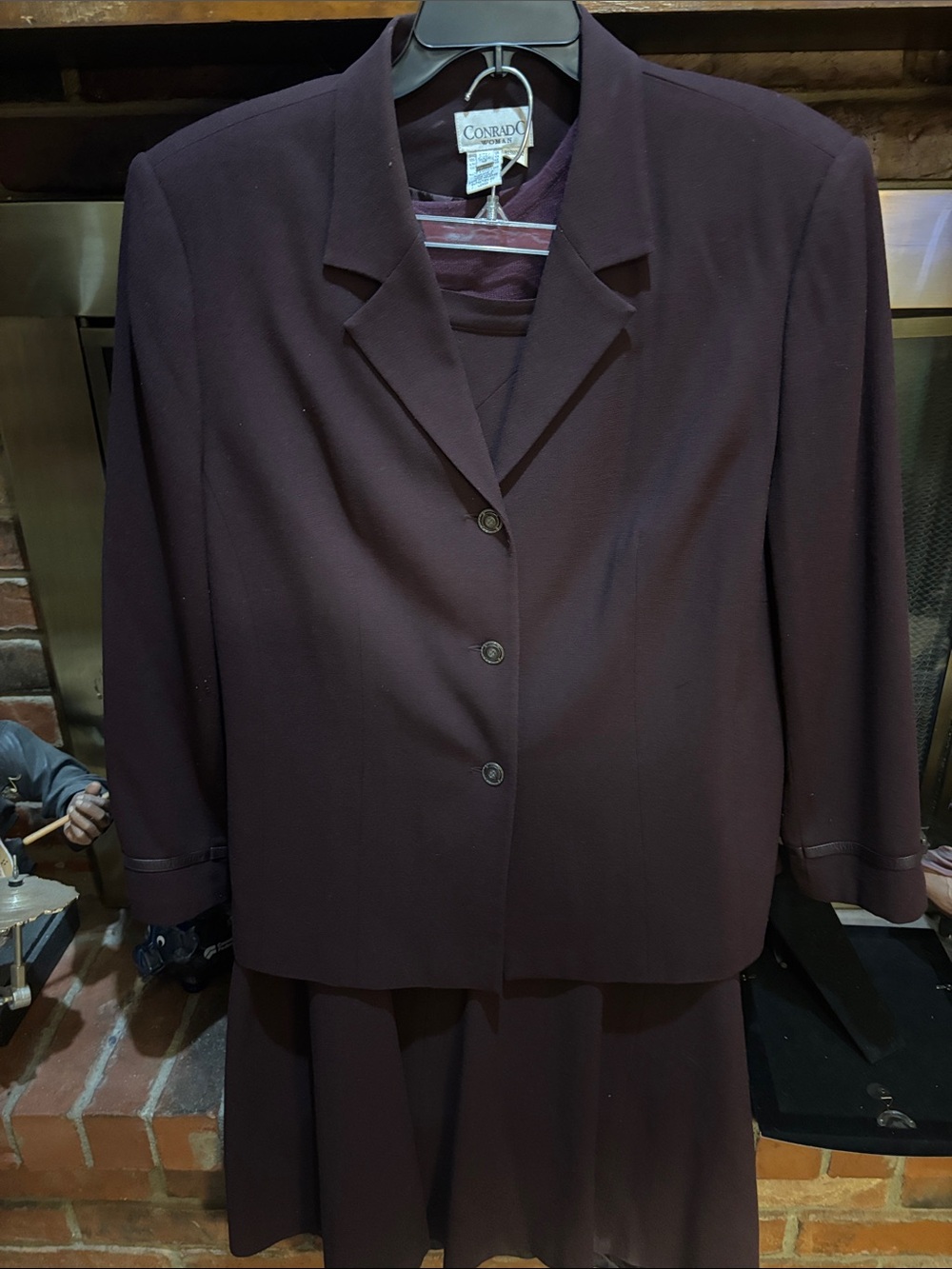 Conrado Women's Deep Burgundy Tailored Blazer with Skirt and top